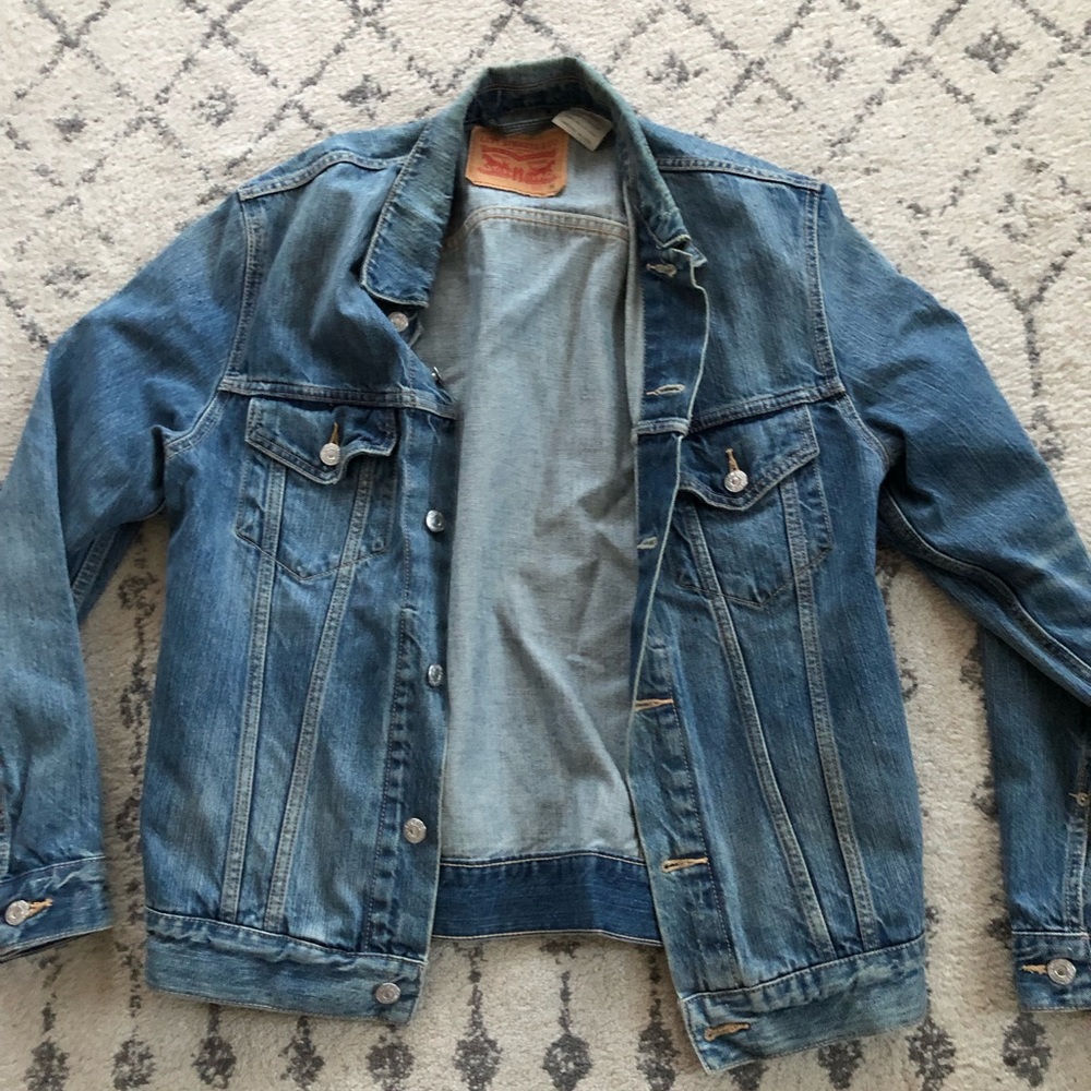 Levi’s classic jean jacket